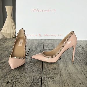 Valentino Garavani 8.5M(38.5) tan patent leather pointed toe classic pumps